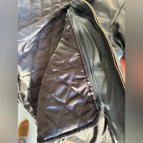 Vintage Ocean West Men's Black Leather Jacket - Picture 10 of 12